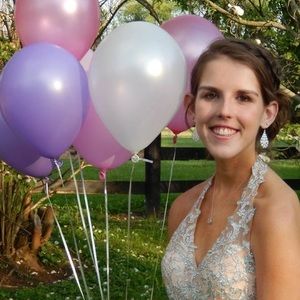 Meet your Posher, Abbey